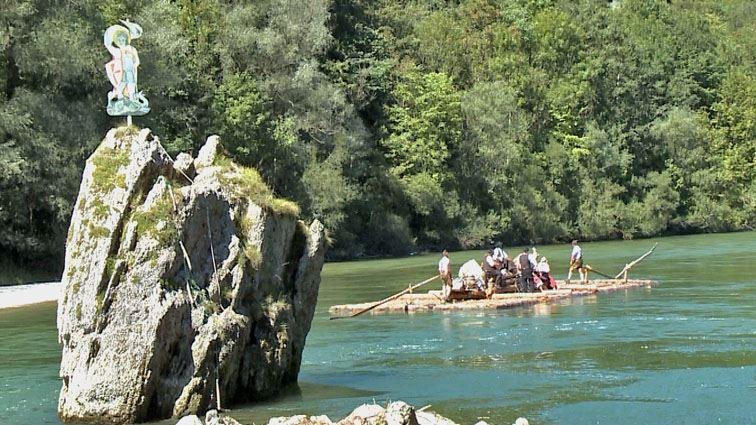 Floßfahrt für Flößerfilm "Fahr ma obi am Wasser"