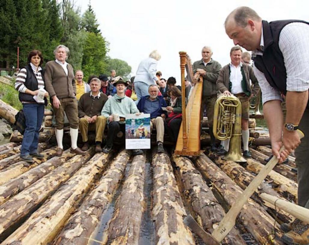 Kulturfloßfahrt mit der Pocci-Gesellschaft 2011