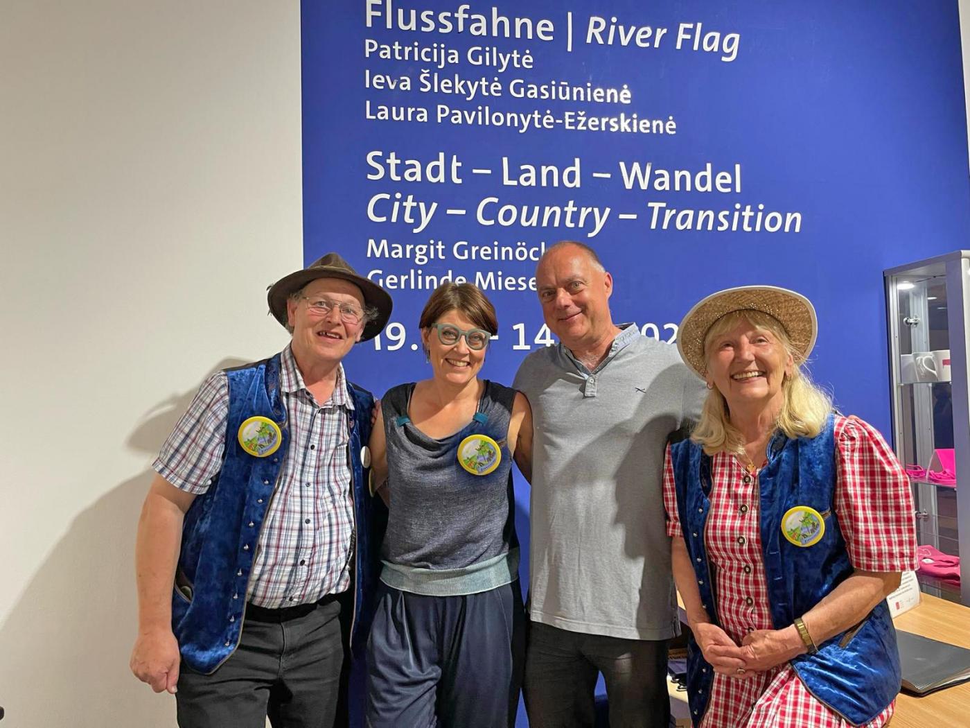 Ausstellungseröffnung des „Flussfahne"-Projekts  18.07.25