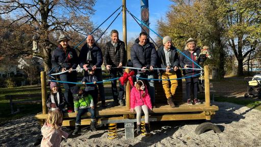 Die Einweihung des neuen Spiele-Flosses in Wolfratshausen 14.11.24